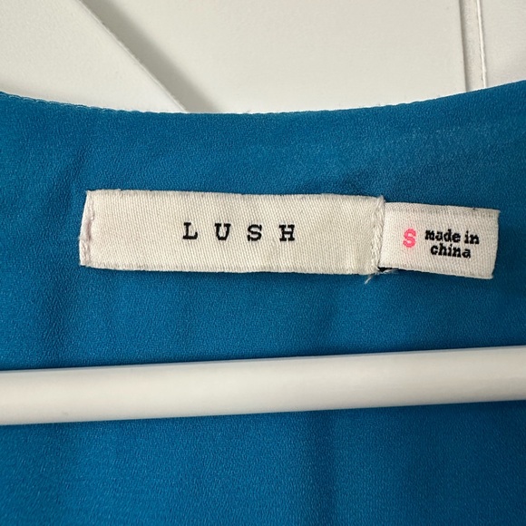 Lush floral wrap dress - Picture 5 of 5